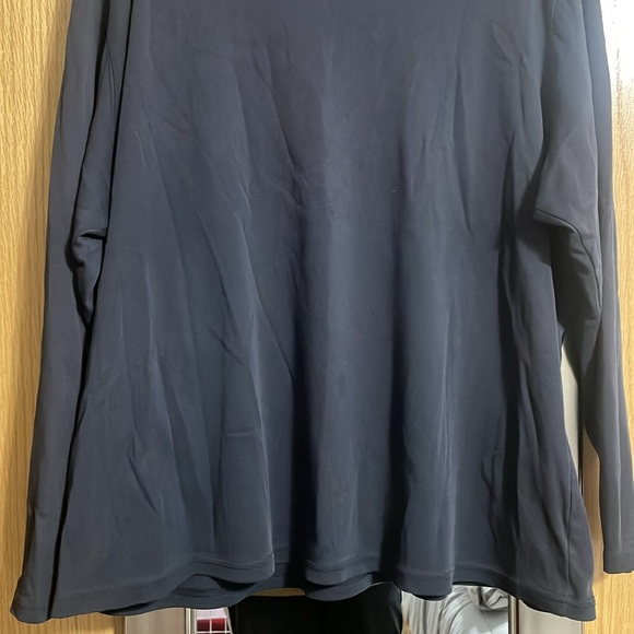 L.L Bean Women’s 2X black long sleeve base layer round neck FLAWS - Picture 3 of 11